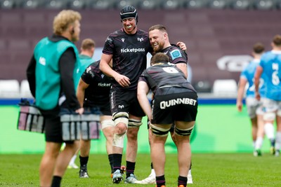 260425 - Ospreys v Dragons RFC - United Rugby Championship - Adam Beard of Ospreys