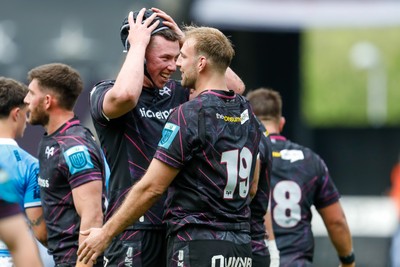 260425 - Ospreys v Dragons RFC - United Rugby Championship - Adam Beard of Ospreys at end of game