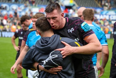 260425 - Ospreys v Dragons RFC - United Rugby Championship - Adam Beard of Ospreys 