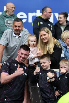 260425 - Ospreys v Dragons RFC - United Rugby Championship - Adam Beard of Ospreys with family at full time