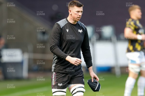 260425 - Ospreys v Dragons RFC - United Rugby Championship - Adam Beard of Ospreys 