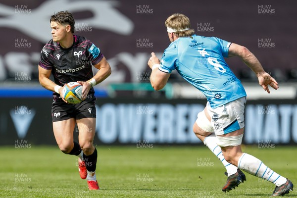 260425 - Ospreys v Dragons RFC - United Rugby Championship - Jack Walsh of Ospreys