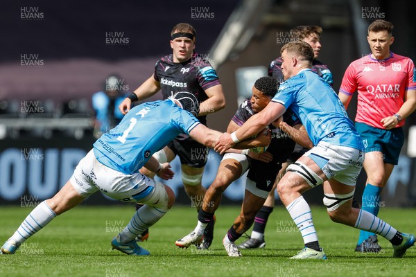 260425 - Ospreys v Dragons RFC - United Rugby Championship - Keelan Giles of Ospreys