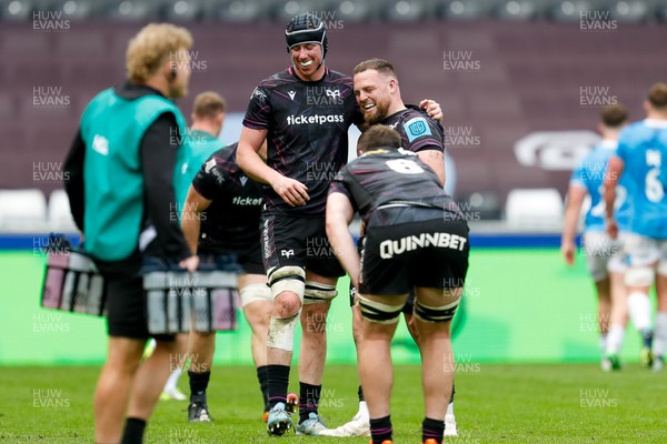 260425 - Ospreys v Dragons RFC - United Rugby Championship - Adam Beard of Ospreys