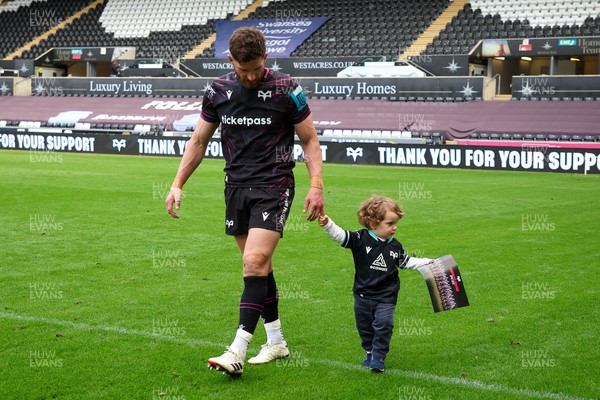 260425 - Ospreys v Dragons RFC - United Rugby Championship - 