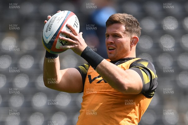 260425 - Ospreys v Dragons RFC - United Rugby Championship - Elliot Dee of Dragons