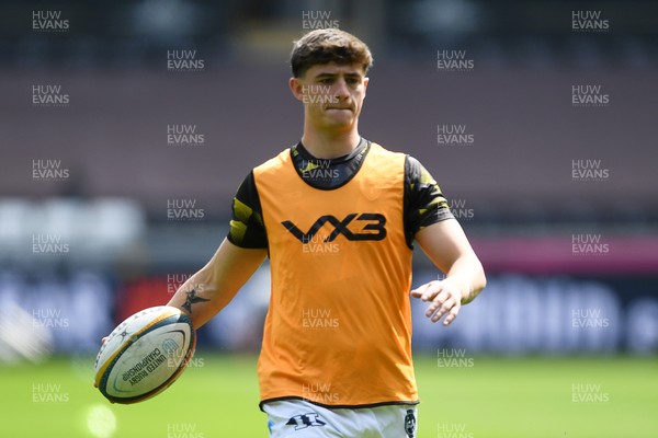 260425 - Ospreys v Dragons RFC - United Rugby Championship - Che Hope of Dragons