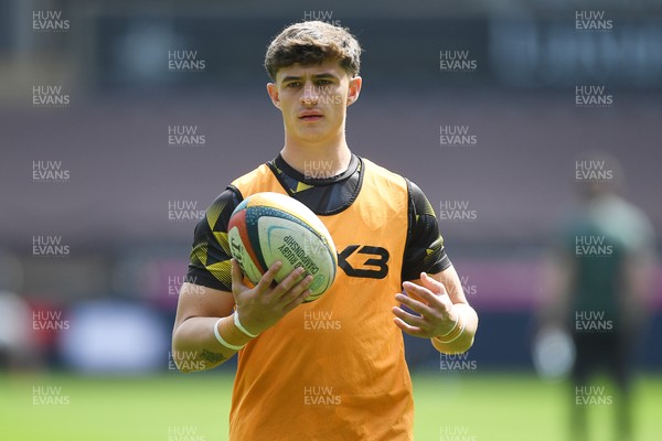 260425 - Ospreys v Dragons RFC - United Rugby Championship - Che Hope of Dragons