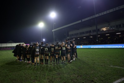 310126 - Ospreys v Dragons - United Rugby Championship - Ospreys team huddle