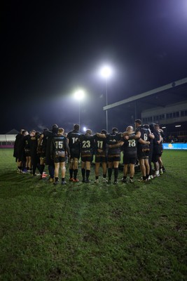 310126 - Ospreys v Dragons - United Rugby Championship - Ospreys team huddle