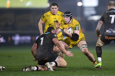 310126 - Ospreys v Dragons RFC - United Rugby Championship - Seb Davies of Dragons is challenged by Gareth Thomas of Ospreys