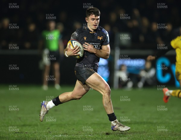 310126 - Ospreys v Dragons - United Rugby Championship - Reuben Morgan-Williams of Ospreys runs in to score a try