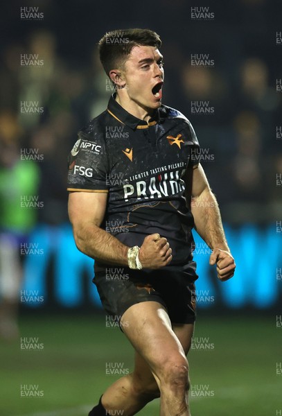 310126 - Ospreys v Dragons - United Rugby Championship - Reuben Morgan-Williams of Ospreys celebrates scoring a try