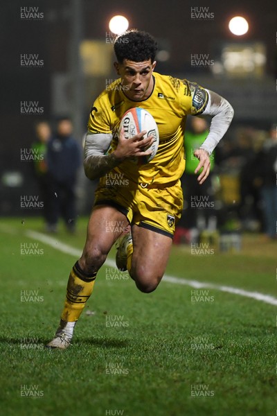 310126 - Ospreys v Dragons RFC - United Rugby Championship - Rio Dyer of Dragons