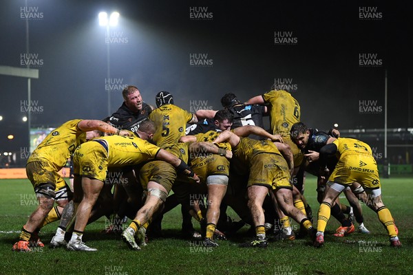 310126 - Ospreys v Dragons RFC - United Rugby Championship - Ospreys push over to score a try