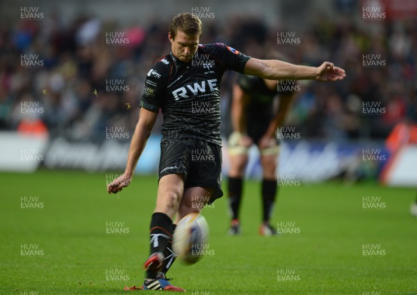 210913 - Ospreys v Edinburgh - RaboDirect PRO12 -Dan Biggar of Ospreys kicks at goal