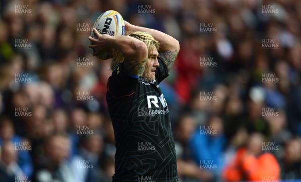 210913 - Ospreys v Edinburgh - RaboDirect PRO12 -Richard Hibbard of Ospreys