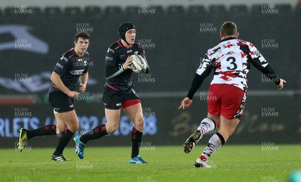 190216 - Ospreys v Edinburgh - Guinness PRO12 - Sam Davies of Ospreys carries the ball