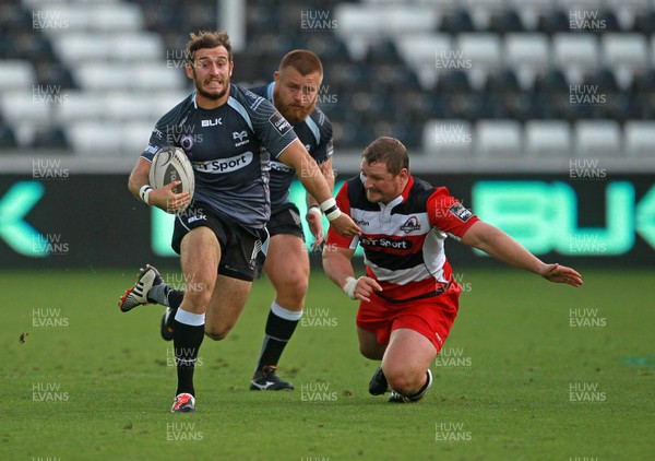 210914 - Ospreys v Edinburgh - Guinness PRO12 - Tom Grabham of Ospreys  