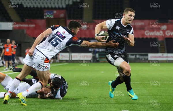 310818 - Ospreys v Edinburgh Rugby, Guinness PRO14 - George North of Ospreys races in to score try