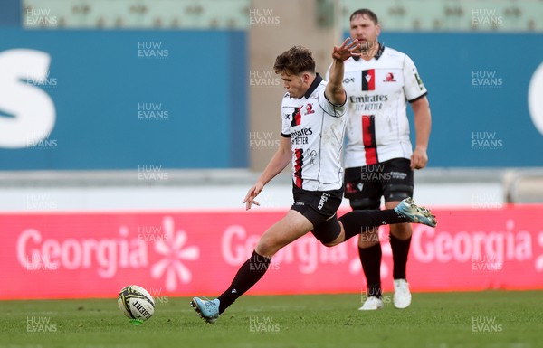 081224 - Ospreys v Emirates Lions, EPCR Challenge Cup - Sam Francis of Lions kicks a penalty