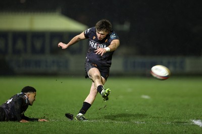 230126 - Ospreys v Emirates Lions - United Rugby Championship - Dan Edwards of Ospreys kicks