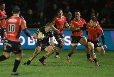 230126 - Ospreys v Emirates Lions - United Rugby Championship - Keiran Williams of Ospreys makes a break