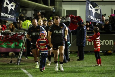 230126 - Ospreys v Emirates Lions - United Rugby Championship - Dewi Lake of Ospreys with mascot