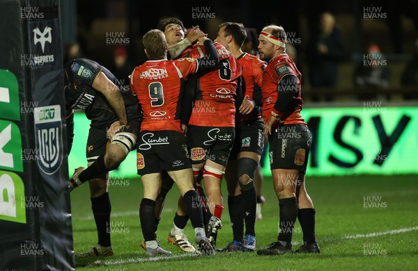 230126 - Ospreys v Emirates Lions - United Rugby Championship - Francke Horn of Lions celebrates scoring a try with team mates