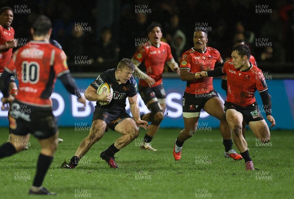 230126 - Ospreys v Emirates Lions - United Rugby Championship - Keiran Williams of Ospreys makes a break