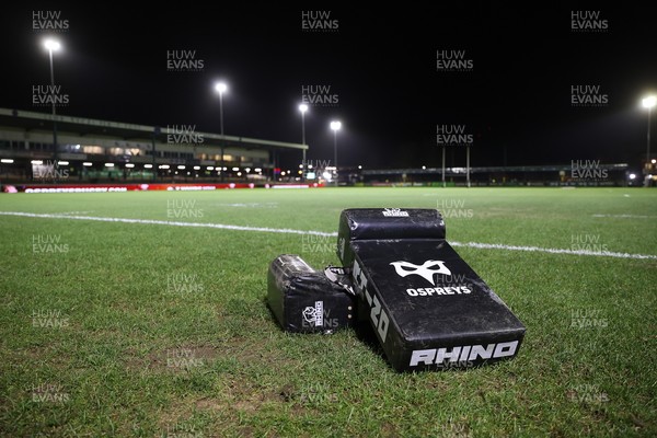 230126 - Ospreys v Emirates Lions - United Rugby Championship - Ospreys tackle bags