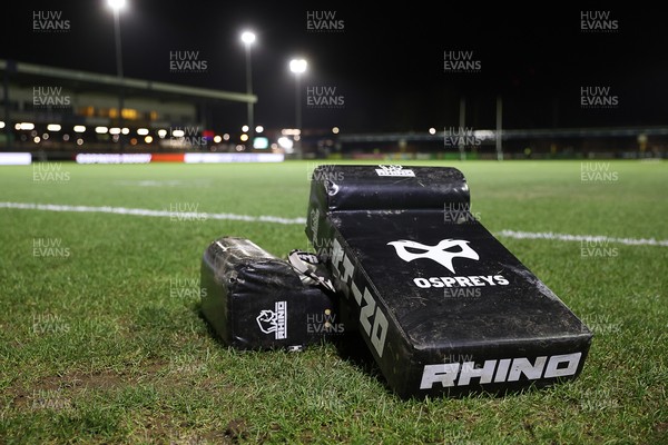 230126 - Ospreys v Emirates Lions - United Rugby Championship - Ospreys tackle bags