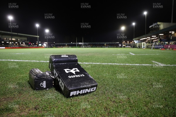 230126 - Ospreys v Emirates Lions - United Rugby Championship - Ospreys tackle bags
