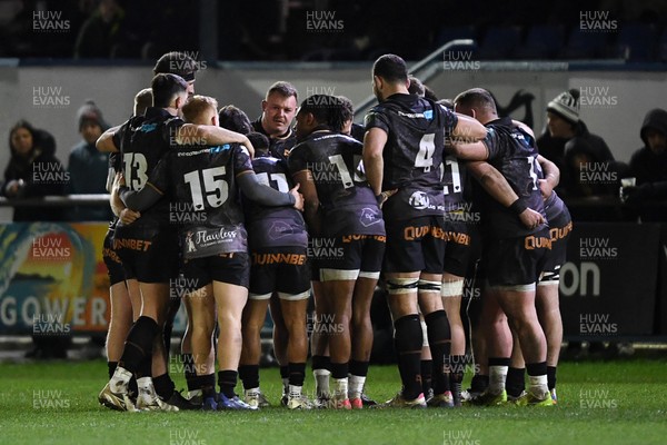 230126 - Ospreys v Emirates Lions - United Rugby Championship - Ospreys huddle