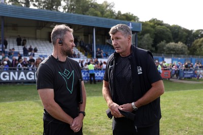 060925 - Ospreys v Exeter Chiefs - Pre Season Friendly - Ospreys Head Coach Mark Jones and Exeter Head Coach Rob Baxter