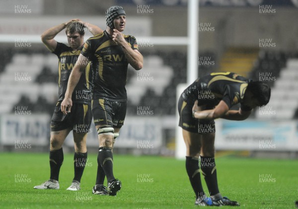 30.10.09 - Ospreys v Glasgow - Magners League - Ospreys Ian Gough looks dejected. 