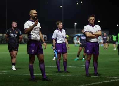 181025 - Ospreys v Glasgow Warriors, United Rugby Championship - Referee Andrea Piardi views the video evidence before ruling out the Ospreys opening try