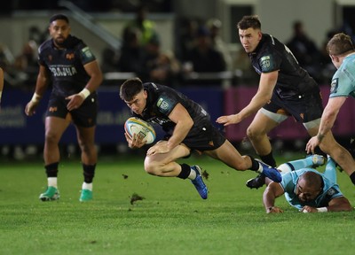 181025 - Ospreys v Glasgow Warriors, United Rugby Championship - Reuben Morgan-Williams of Ospreys is tackled