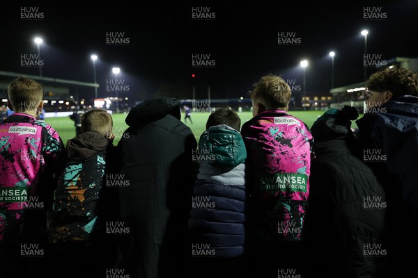 181025 - Ospreys v Glasgow Warriors - United Rugby Championship - 