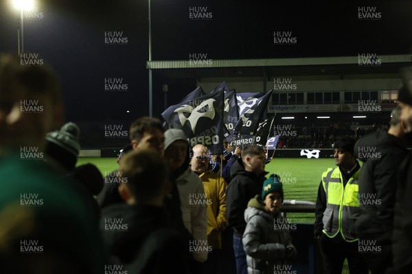 181025 - Ospreys v Glasgow Warriors - United Rugby Championship - Fans