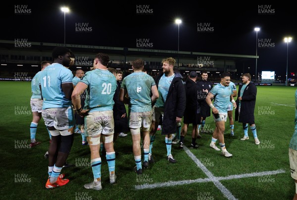 181025 - Ospreys v Glasgow Warriors, United Rugby Championship - Glasgow players at the end of the match