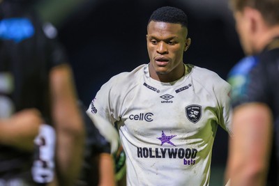 180426 - Ospreys v Hollywoodbets Sharks - United Rugby Championship - Manu Tshituka of Hollywoodbets Sharks