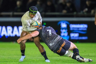180426 - Ospreys v Hollywoodbets Sharks - United Rugby Championship - Zekhethelo Siyaya of Hollywoodbets Sharks 
