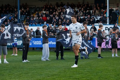 180426 - Ospreys v Hollywoodbets Sharks - United Rugby Championship - Andre Esterhuizen of Sharks leads his team out onto the pitch