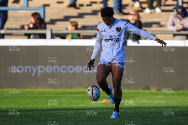 180426 - Ospreys v Hollywoodbets Sharks - United Rugby Championship - Hollywoodbets Sharks players warming up before game 
