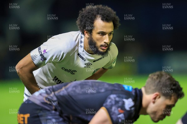 180426 - Ospreys v Hollywoodbets Sharks - United Rugby Championship - Jaden Hendrikse of Hollywoodbets Sharks