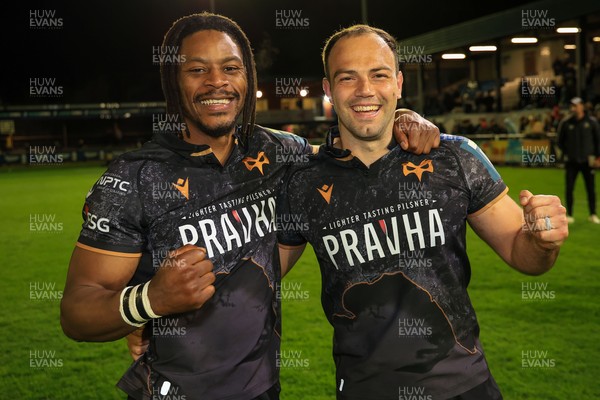 180426 - Ospreys v Hollywoodbets Sharks - United Rugby Championship - Dan Kasende of Ospreys and Evardi Boshoff of Ospreys