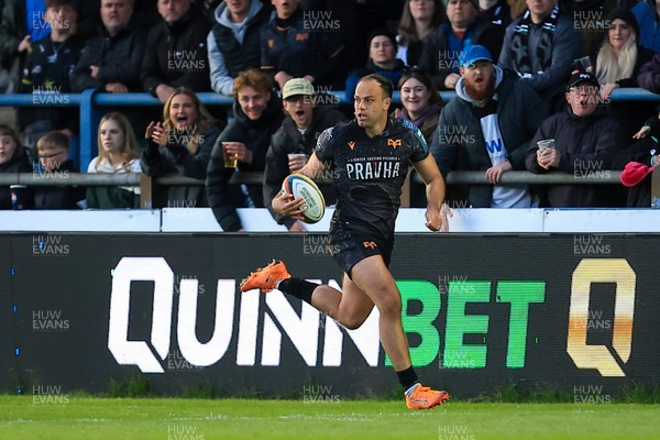 180426 - Ospreys v Hollywoodbets Sharks - United Rugby Championship - Evardi Boshoff of Ospreys