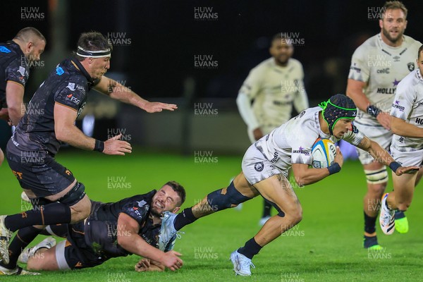 180426 - Ospreys v Hollywoodbets Sharks - United Rugby Championship - 