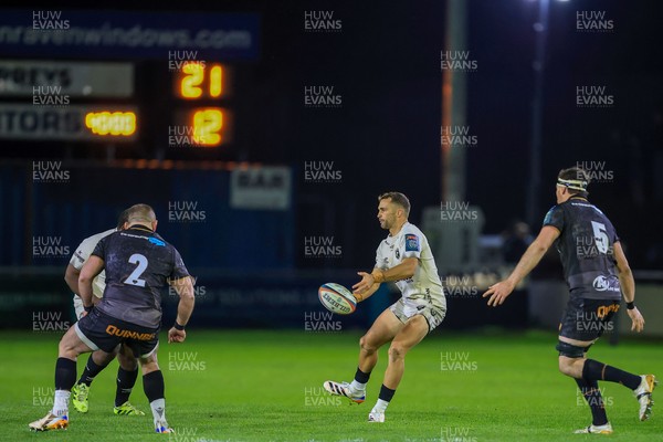 180426 - Ospreys v Hollywoodbets Sharks - United Rugby Championship - Jean Smith of Hollywoodbets Sharks